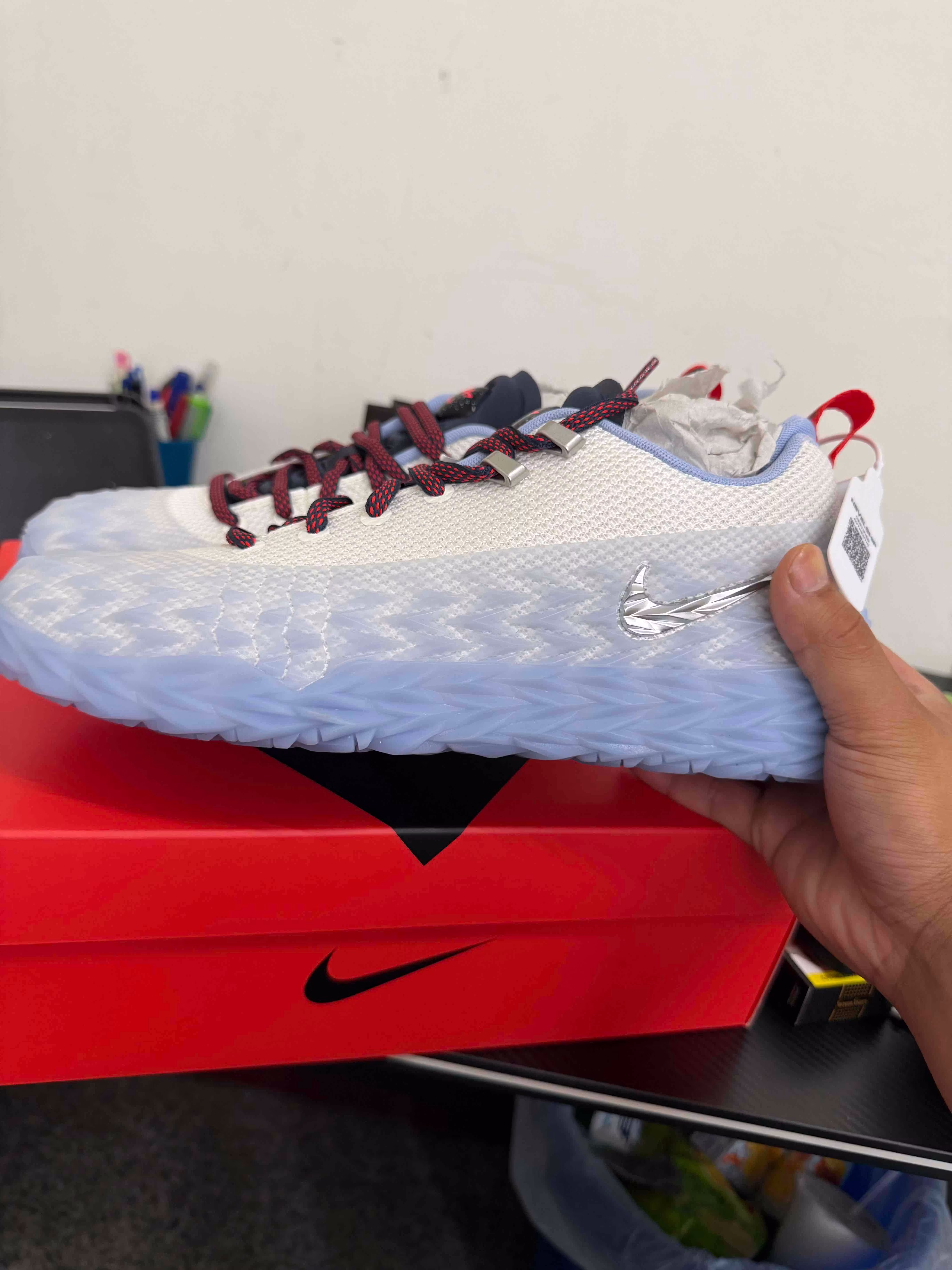 Nike ST Charge Cade Cunningham PE 'Detroit Tough' IZ6735-100 Nike ST Charge Cade Cunningham PE 'Detroit Tough' IZ6735-100